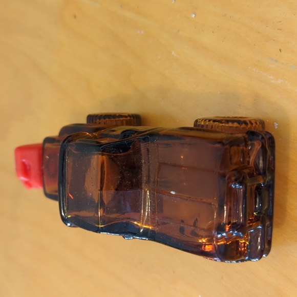 Vintage Avon cologne bottle - Picture 2 of 4